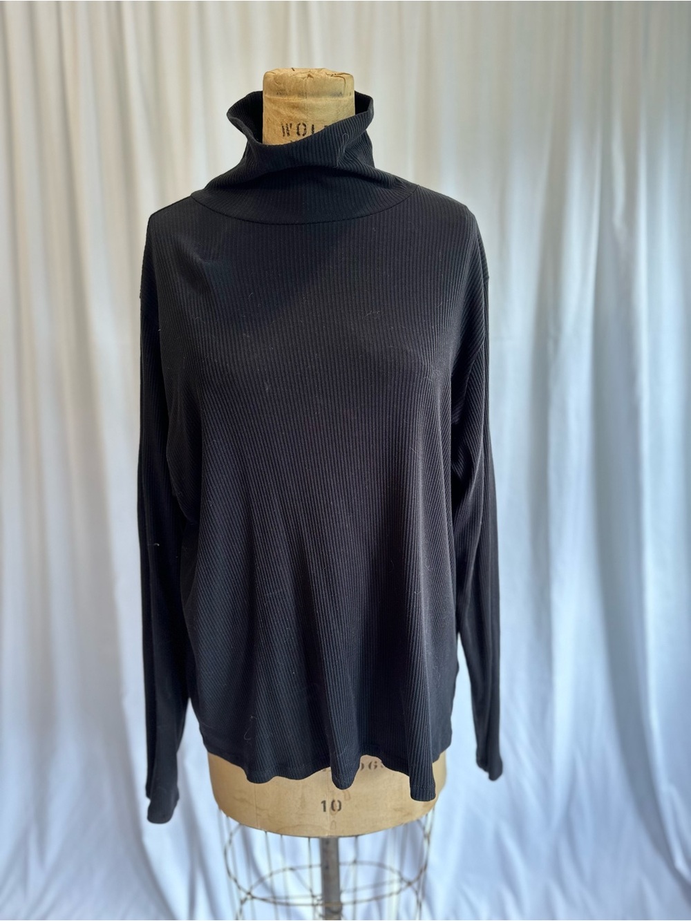 Old Navy Black Ribbed Turtleneck Sweater